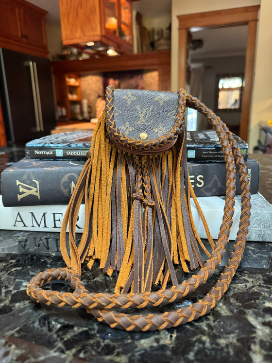 LAV Original Fringe Coin Purse Chocolate